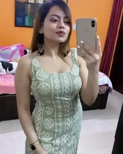 Call Girl in Pernem